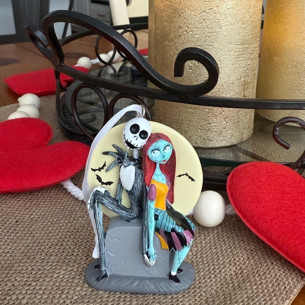 Hallmark The Nightmare Before Christmas Jack
Skellington & Sally Ornament. NEW